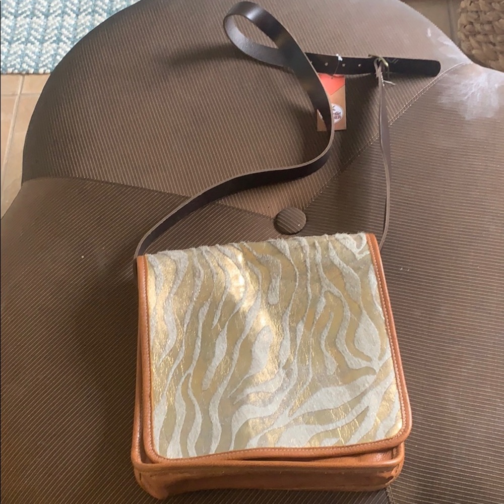Cross body or shoulder bag